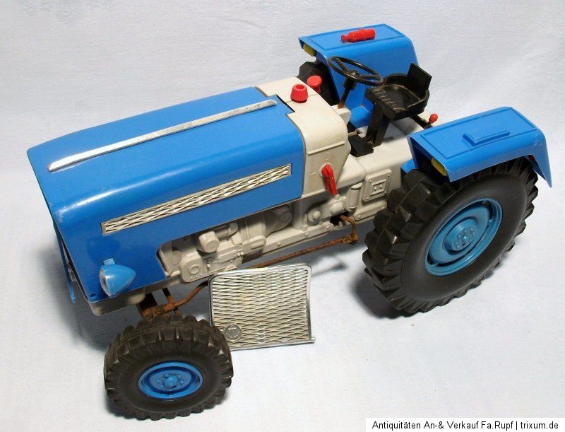 Orig.DDR Anker Traktor Zugmaschine in blau um 1970/80 original
